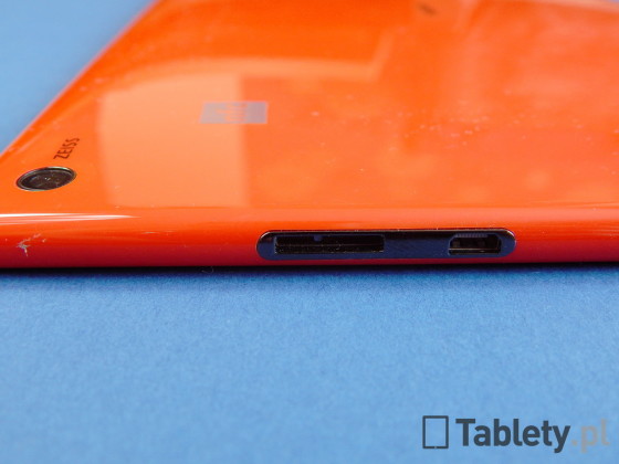 Nokia Lumia 2520 13