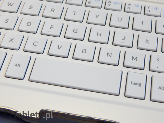 Galaxy Tab S Bluetooth Keyboard 05