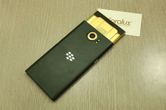 Gold-Plated-BlackBerry-Priv_3