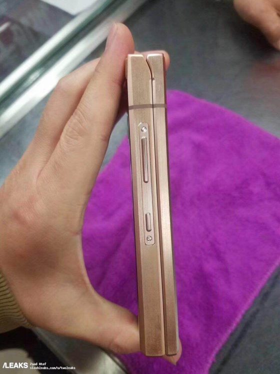 Samsung W2019 SM-W2019 cena opinie specyfikacja techniczna kiedy premiera smartfon z klapką