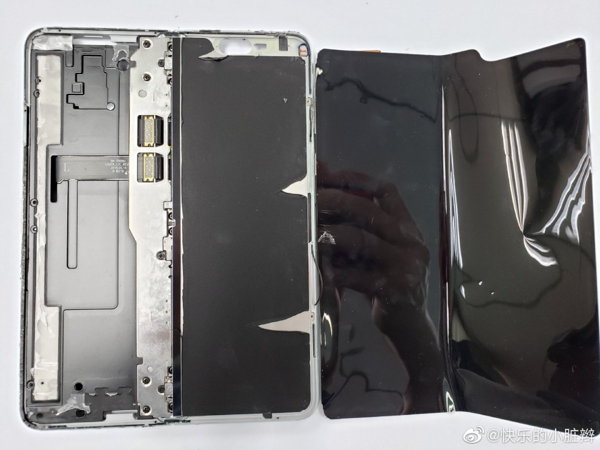 Składany smartfon Samsung Galaxy Fold od środka cena opinie gdzie kupić najtaniej w Polsce