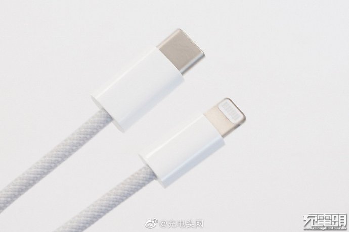 Apple iPhone 12 nowy kabel USB C Lightning przewód plotki przecieki wycieki