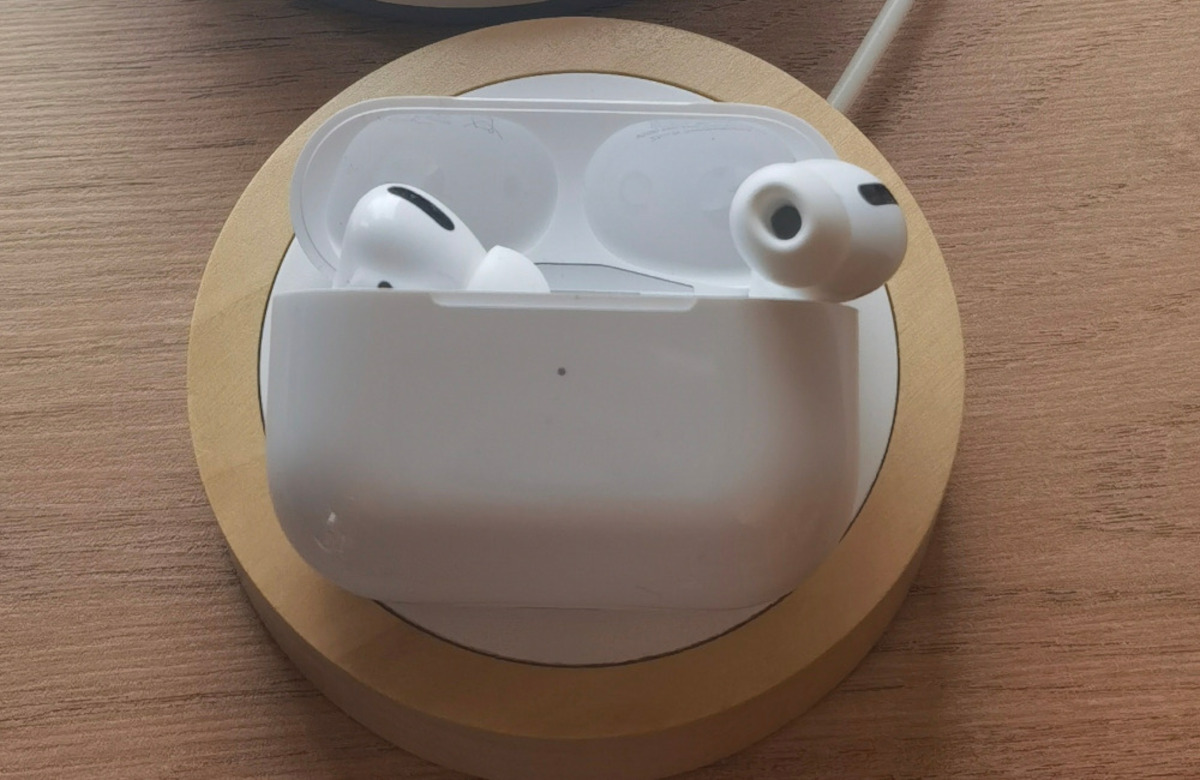Apple AirPods Pro 2 słuchawki bezprzewdowe lepszy dźwięk iOS 16 beta