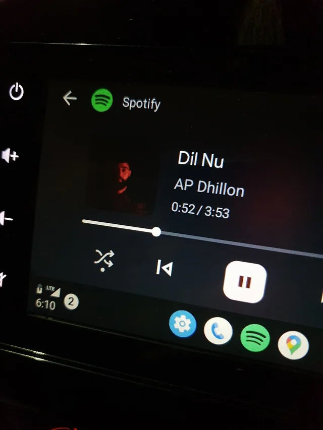 Android Auto pasek aplikacje muzyczne